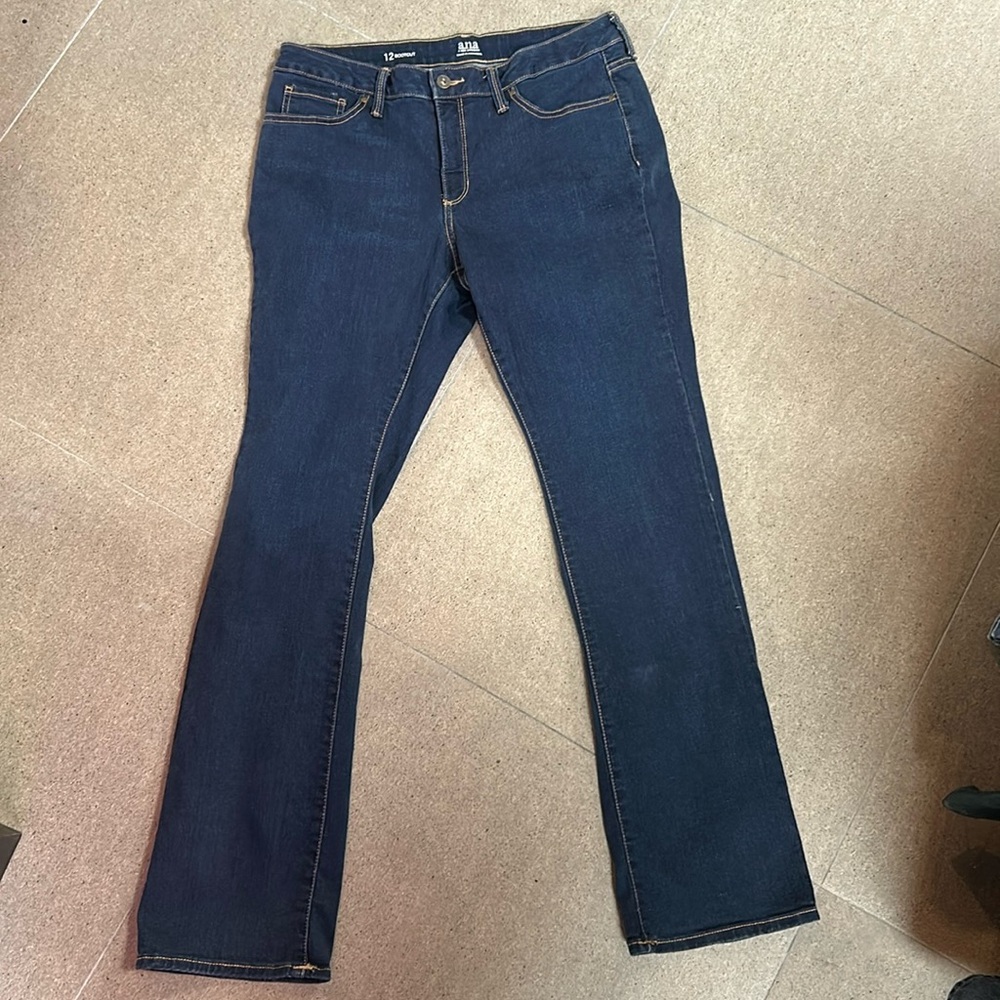 A.n.a jeans